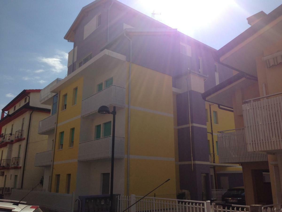 Corazza - Trilocale Piano Terra - Agenzia Cocal Lägenhet Caorle Exteriör bild